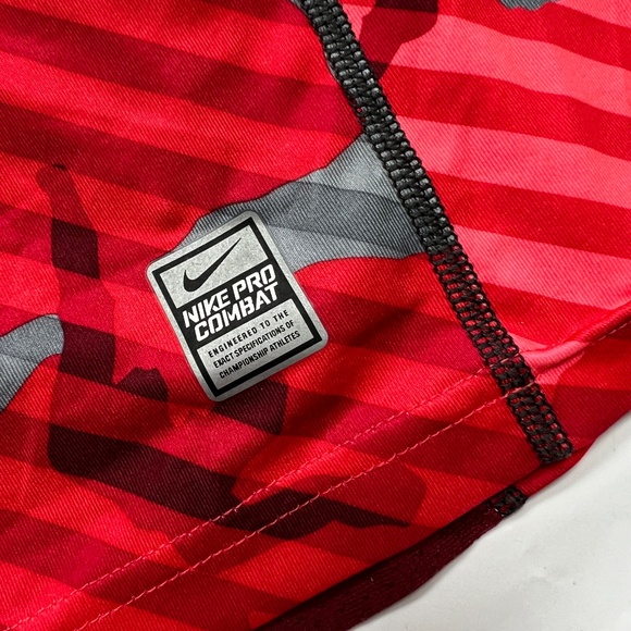 Nike Pro Combat Shirt Dri Fit Youth Sz Medium Hypercool Red Black Gray Fitted - Picture 3 of 8